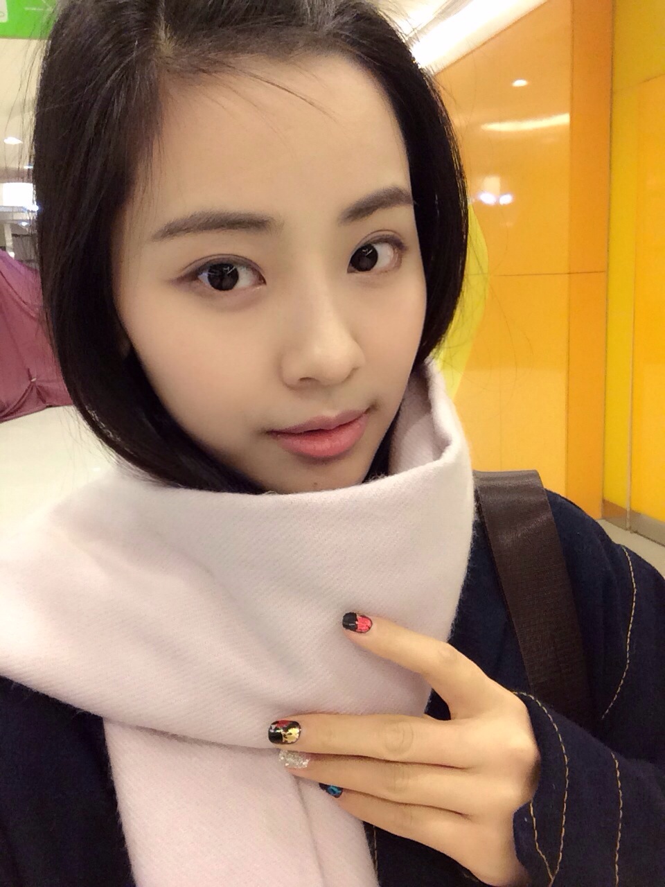 INFP标准人妻气质的美女